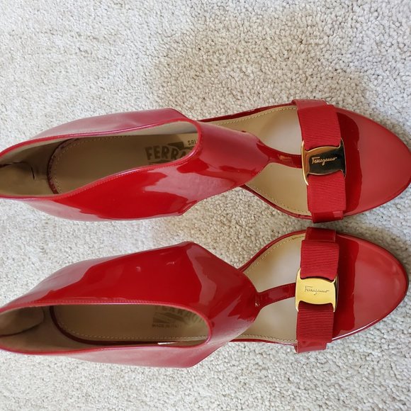 Salvatore Ferragamo Red Patent Leather Pellas Ankle Sandals (Size 9.5) - Picture 5 of 6